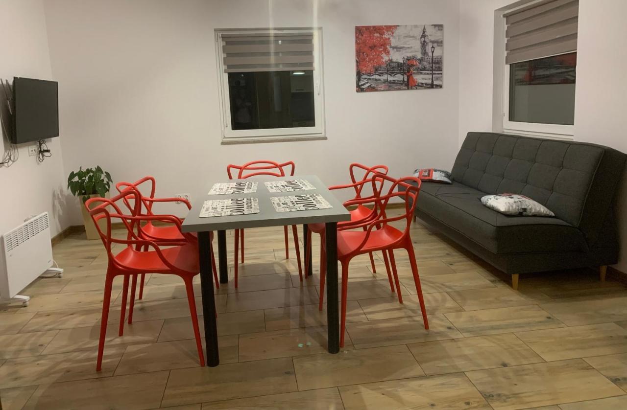 Domki Caloroczne Jesionowscy Kudowa-Zdrój Buitenkant foto