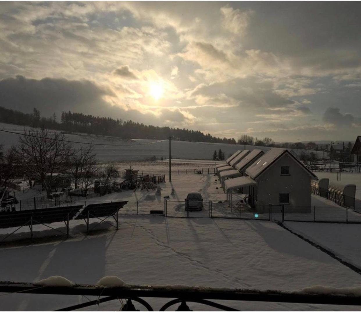 Domki Caloroczne Jesionowscy Kudowa-Zdrój Buitenkant foto